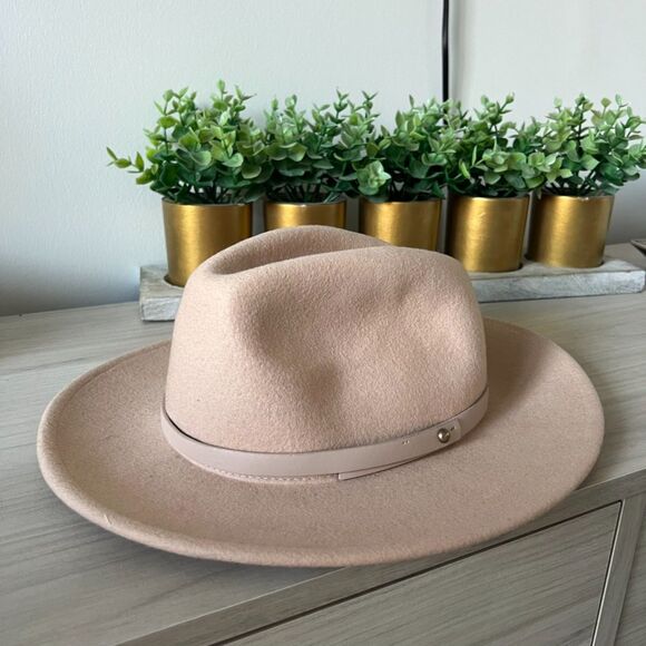 Free People Accessories - Free People Tan Hat